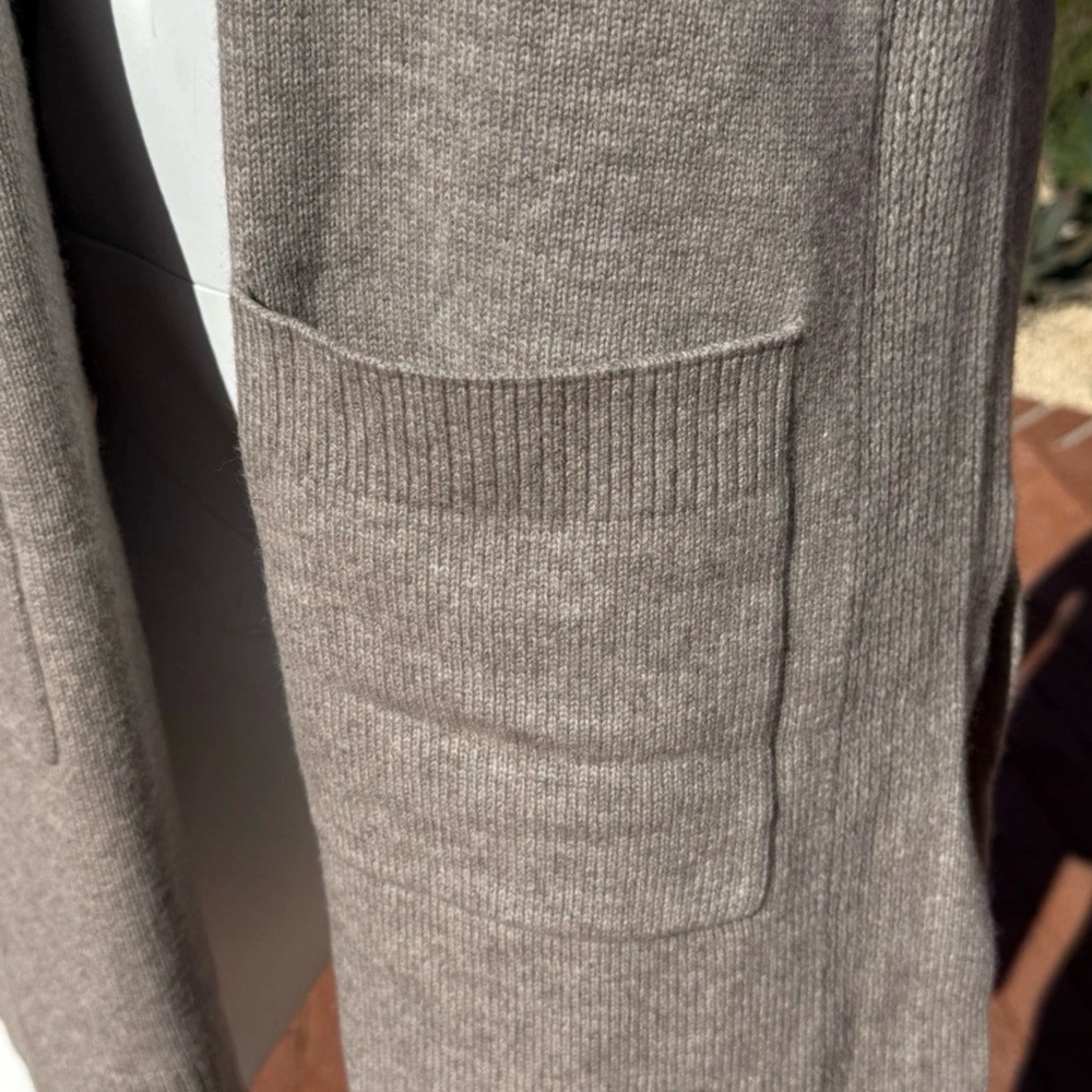 Athlete Women’s Taupe Knit Pocket Cardigan Cashmere Sweater